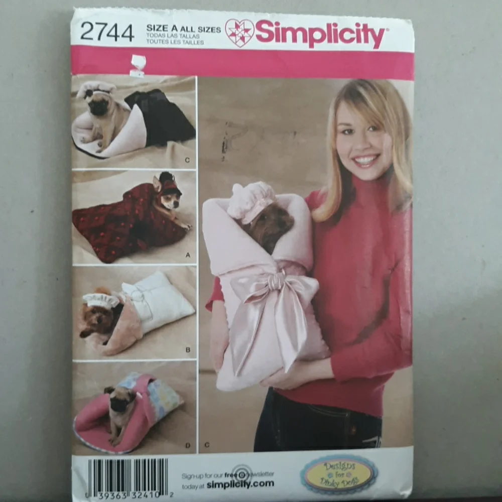 Pattern for dog beds and beret and bonnets